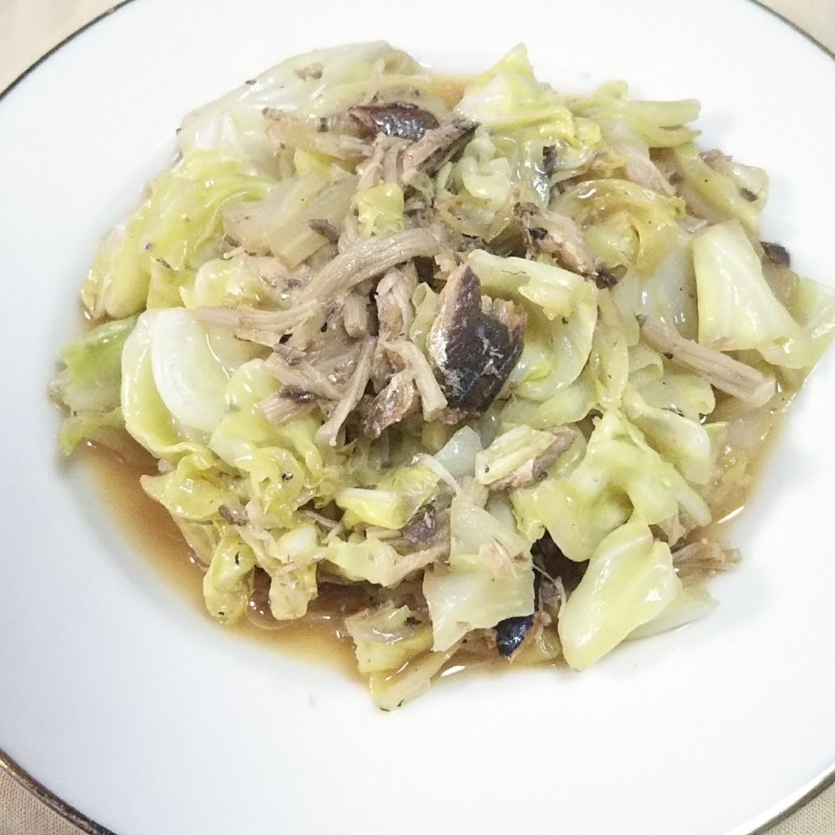 いわし缶料理 キャベツとエノキの蒸し煮 レシピ 作り方 By Poko2525 楽天レシピ いわし缶料理 キャベツとエノキの蒸し煮 レシピ 作り方 By Poko2525 楽天レシピ